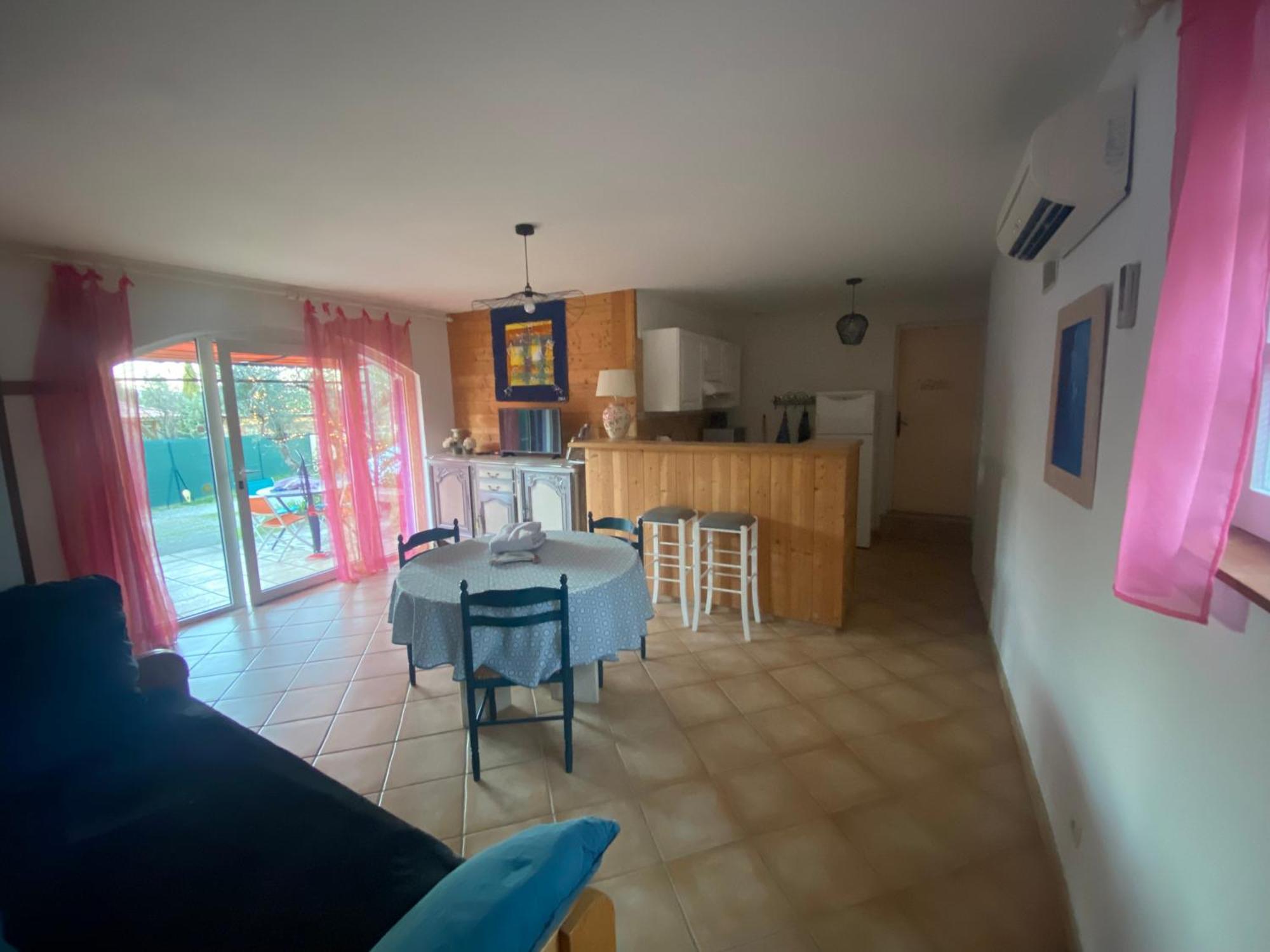 Gite Avec Piscine Et Climatisation Buzignargues Exterior foto